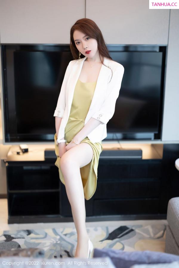 梦心玥  [XiuRen]高清写真图 2022.06.15 No.5147 梦心玥第10张图片